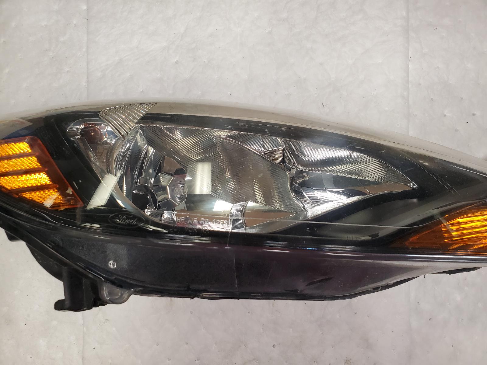 Headlight Assembly for Ford vehicles