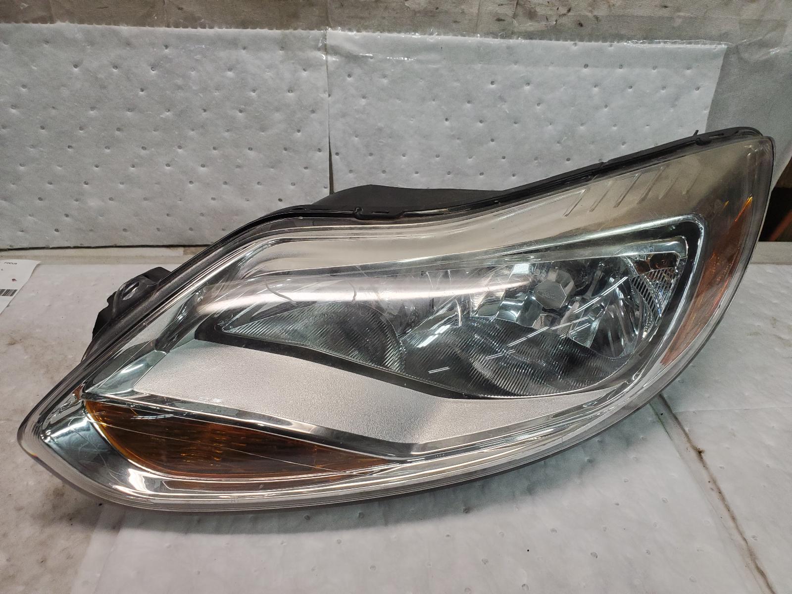 Headlight Assembly for Ford vehicles