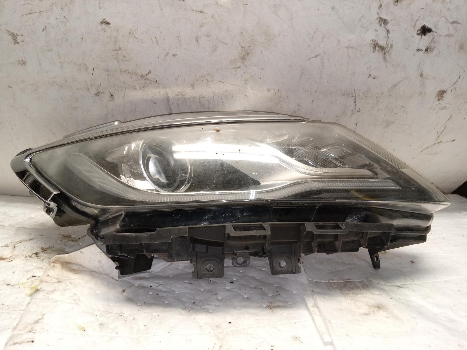 Headlight Assembly for Lincoln vehicles