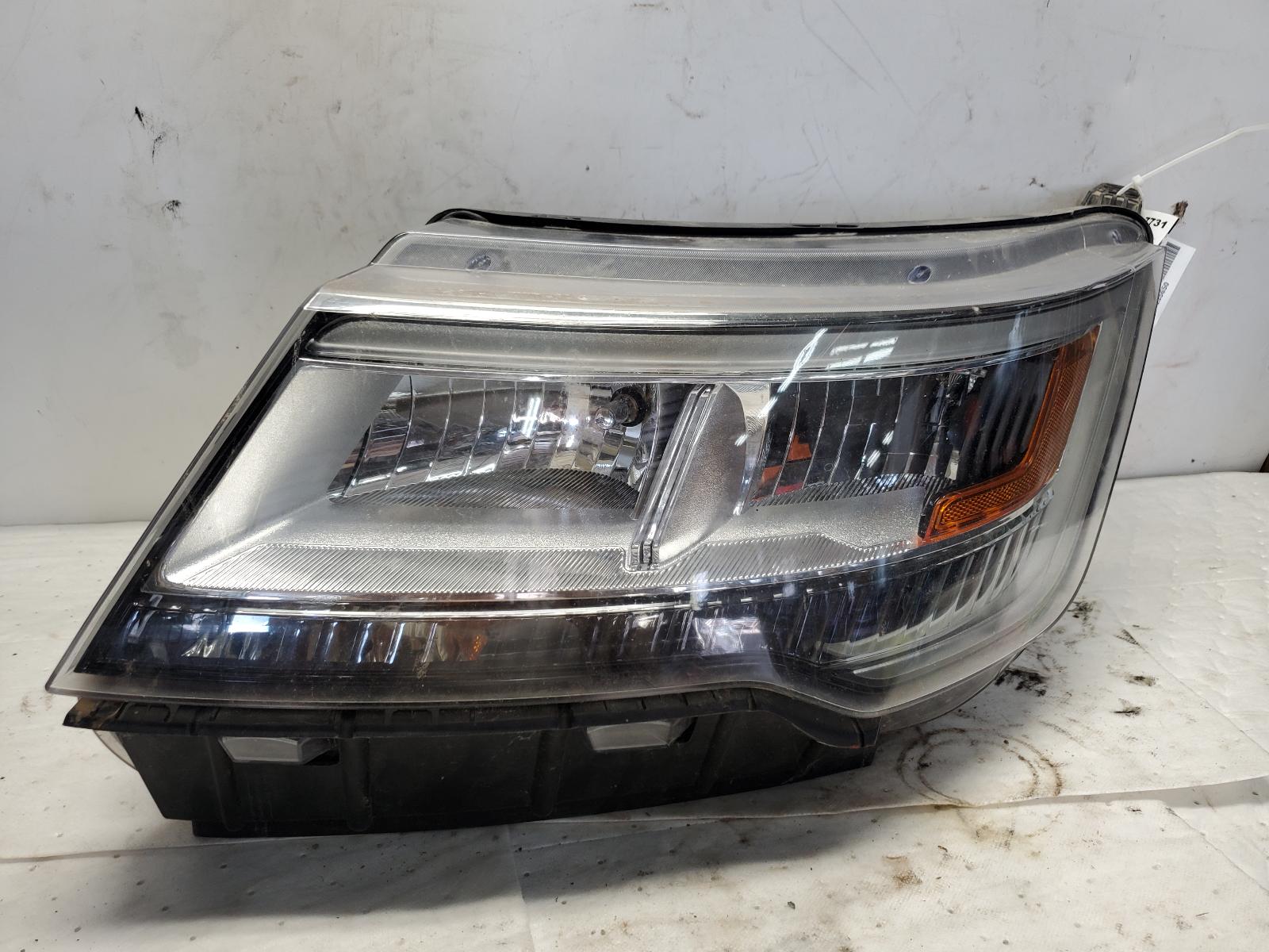 Headlight Assembly for Ford vehicles