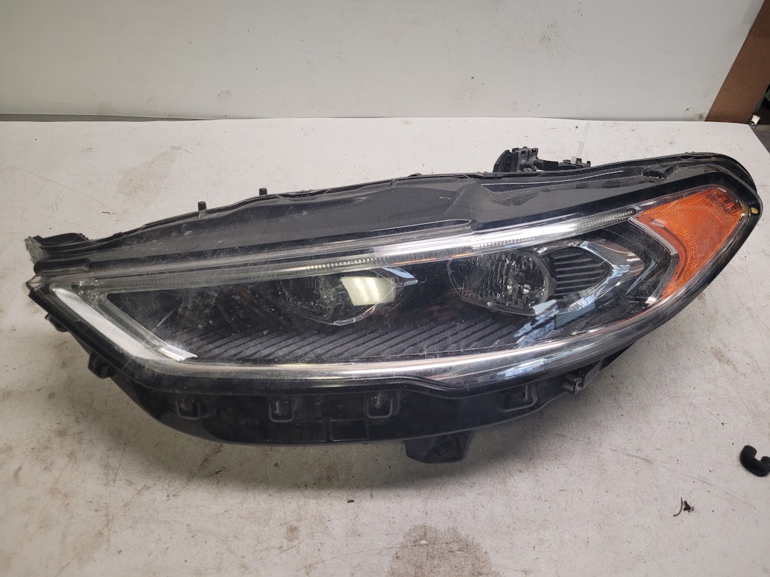 Headlight Assembly for Ford vehicles