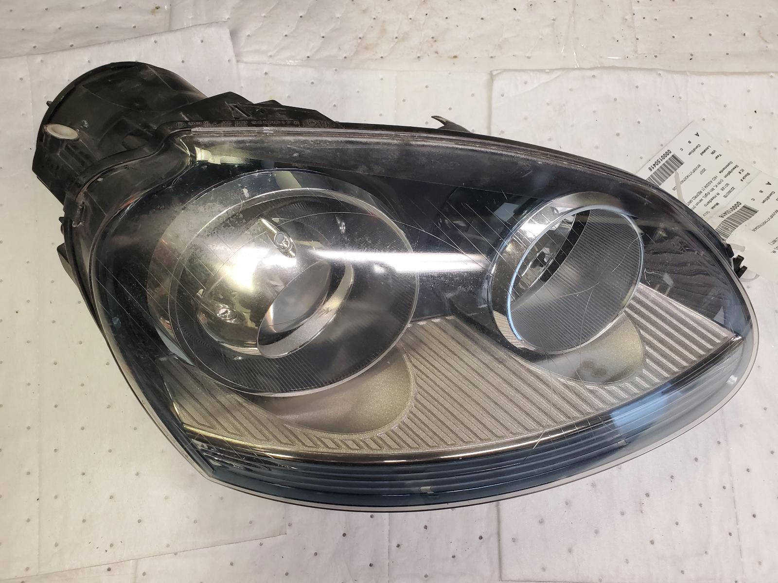 Headlight Assembly for Volkswagen vehicles