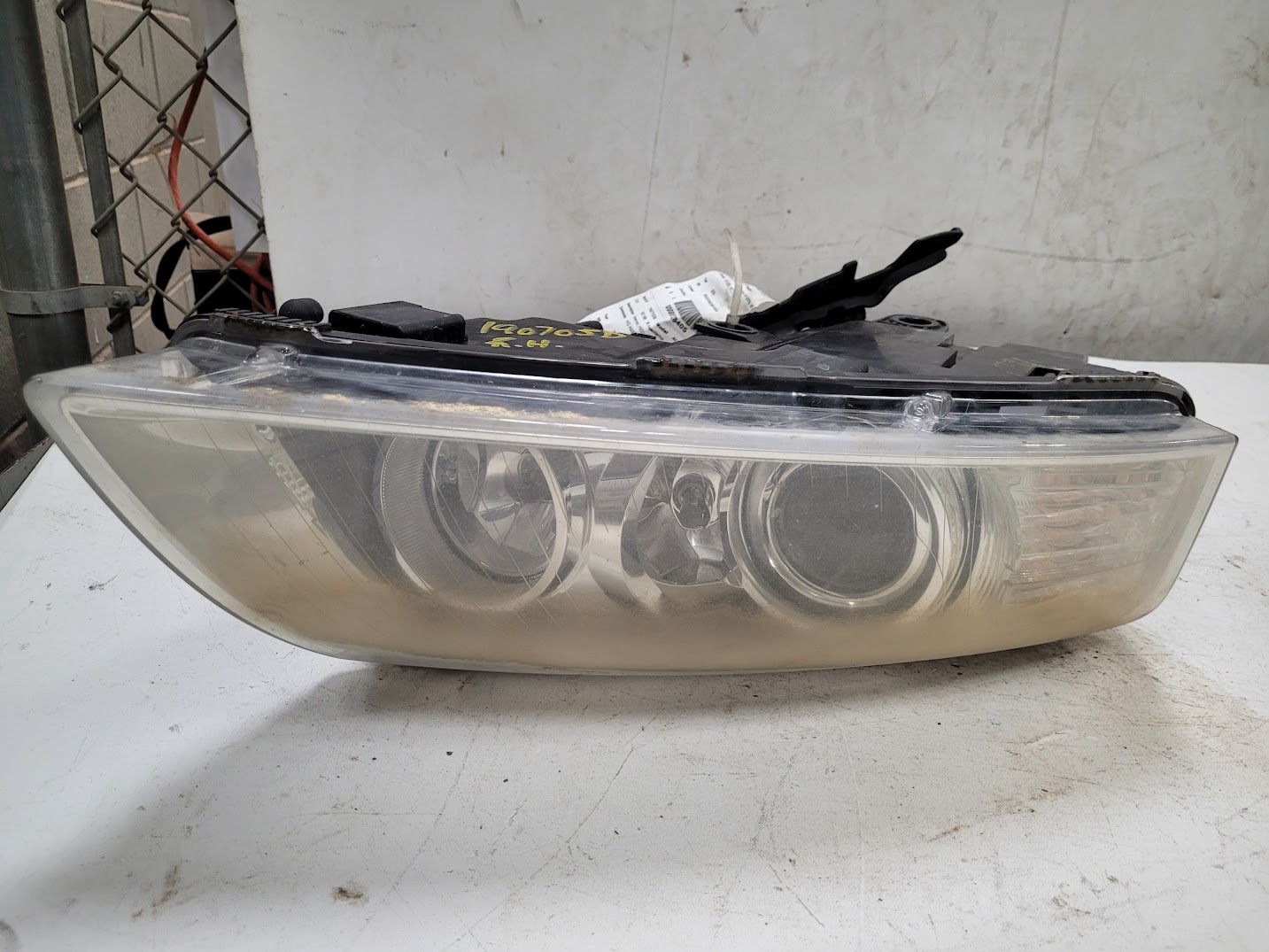 Headlight Assembly for Audi vehicles