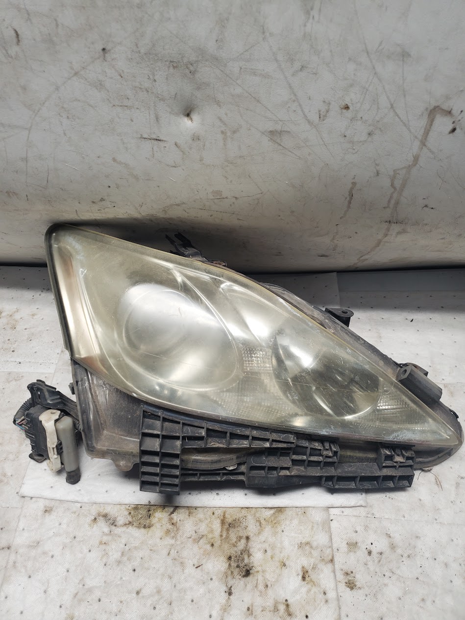 Headlight Assembly for Lexus vehicles