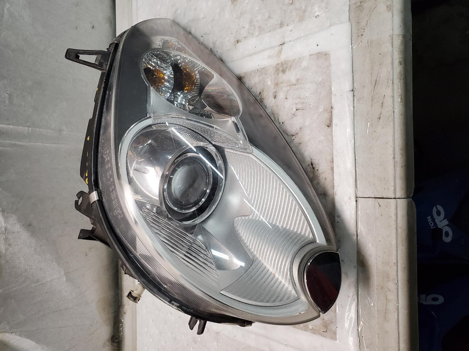 Headlight Assembly for Jaguar vehicles