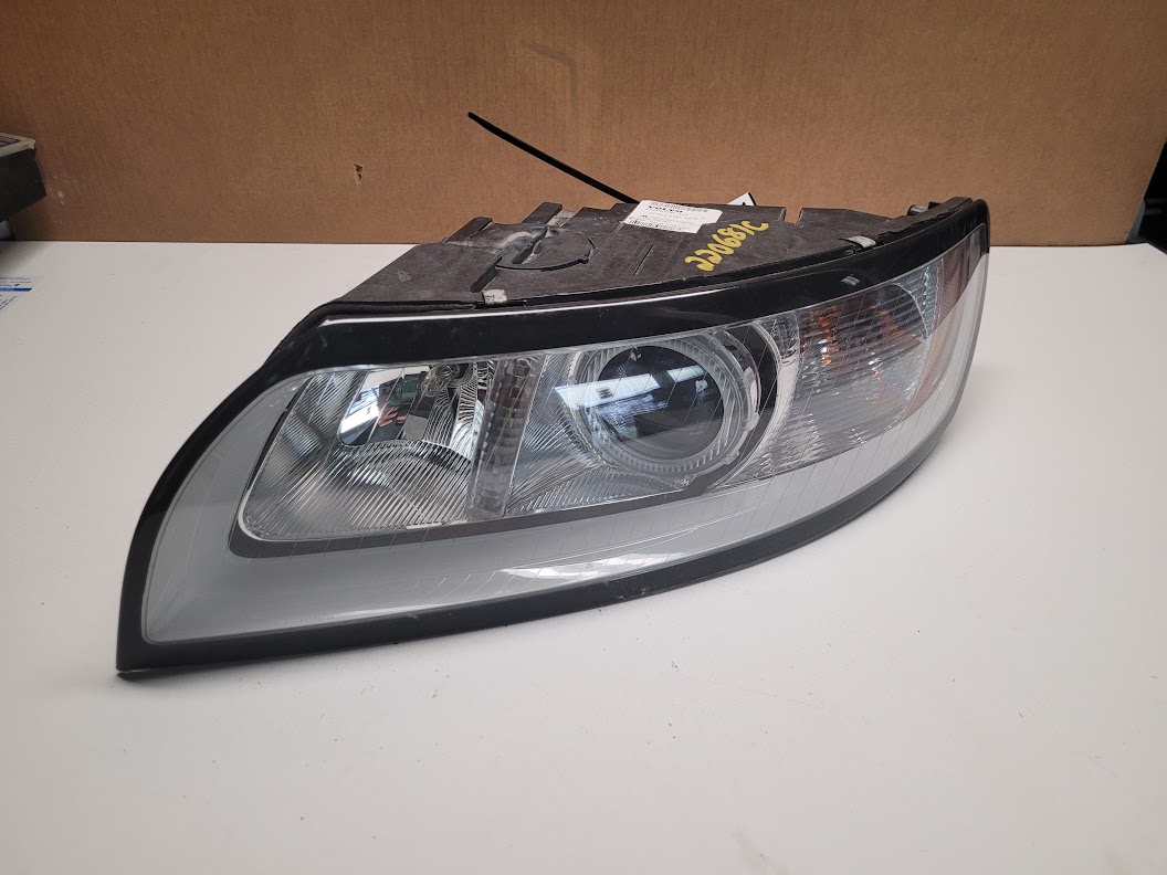 Headlight Assembly for Volvo vehicles