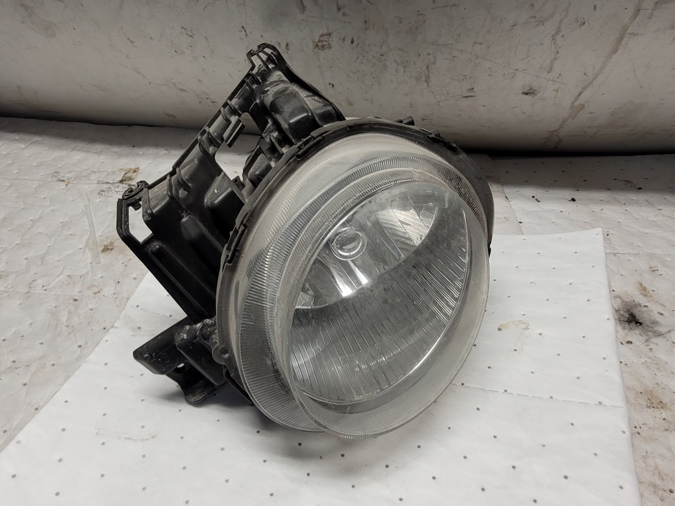 Headlight Assembly for Nissan vehicles