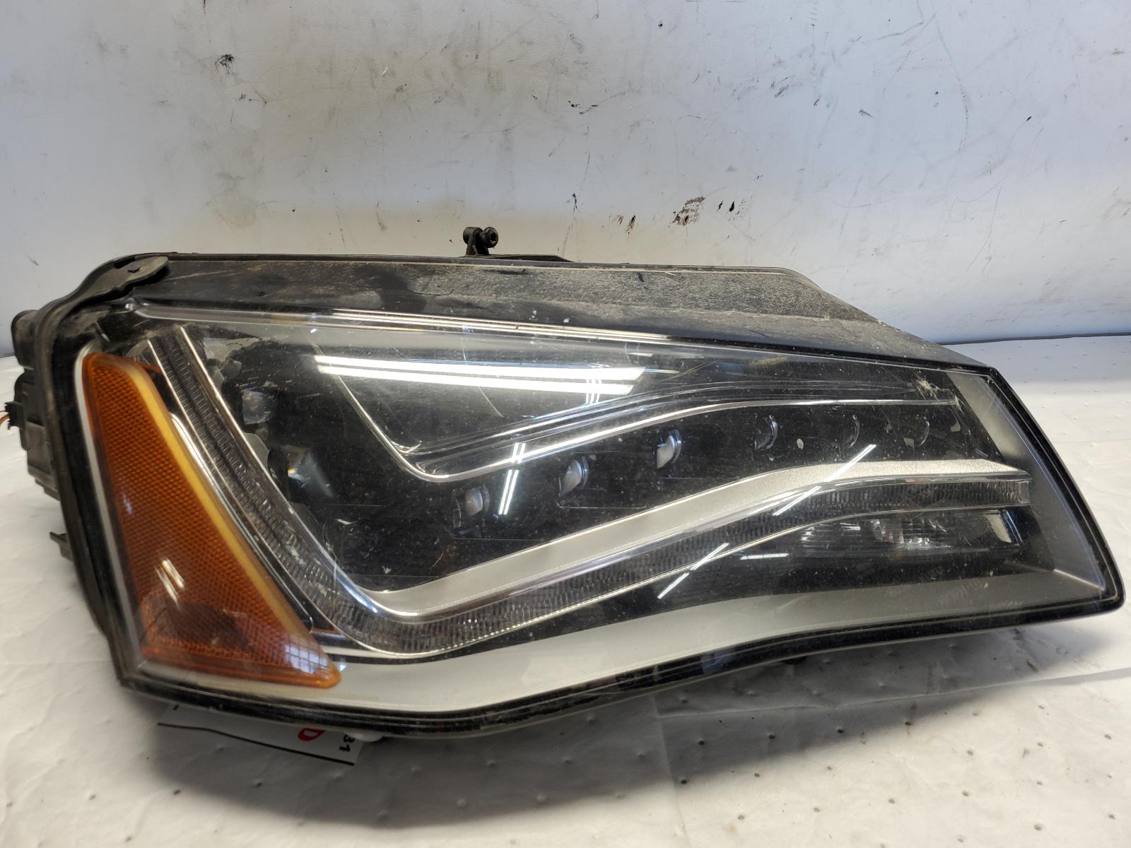 Headlight Assembly for Audi vehicles