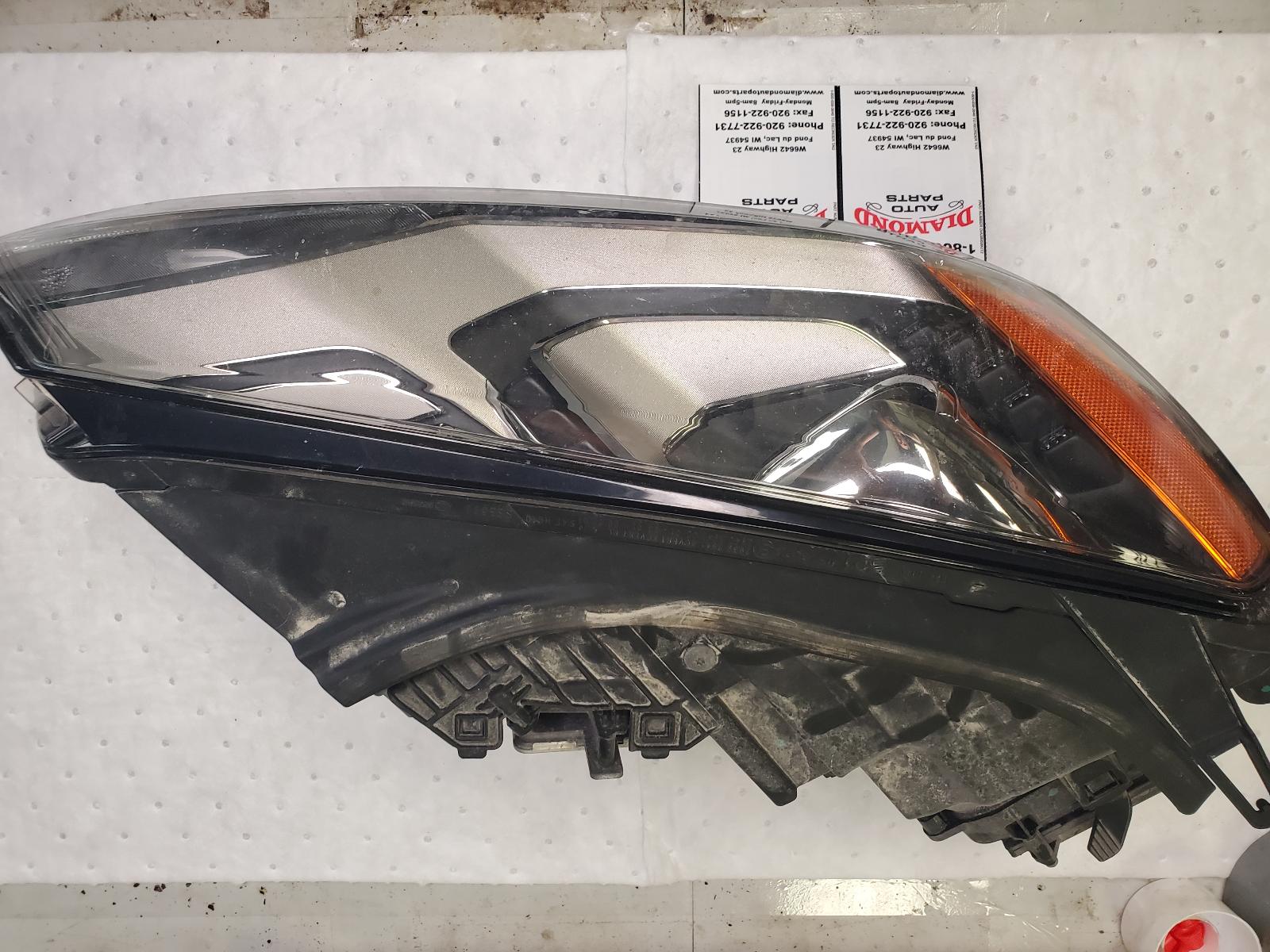 Headlight Assembly for Volkswagen vehicles