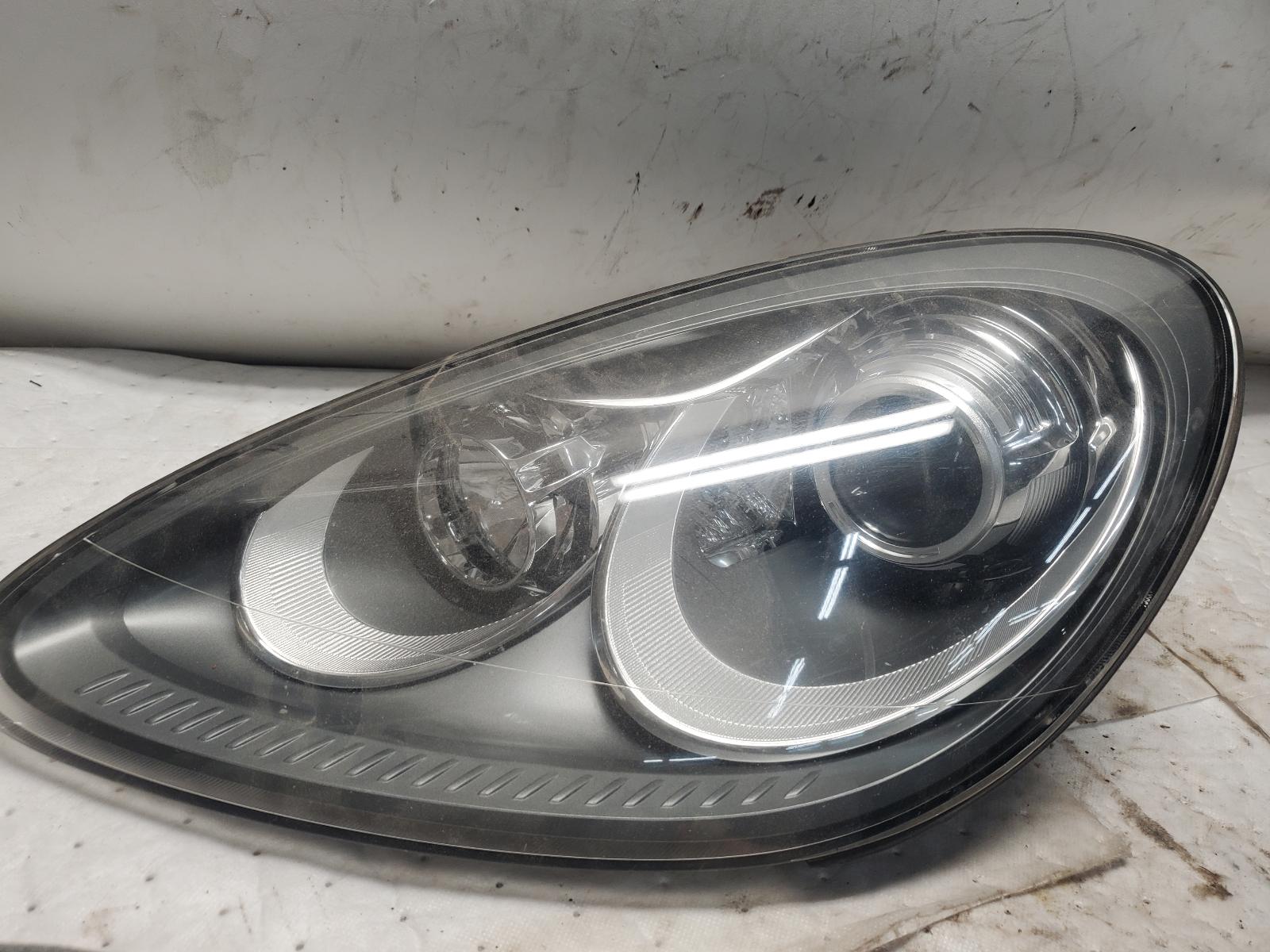 Headlight Assembly for Porsche vehicles