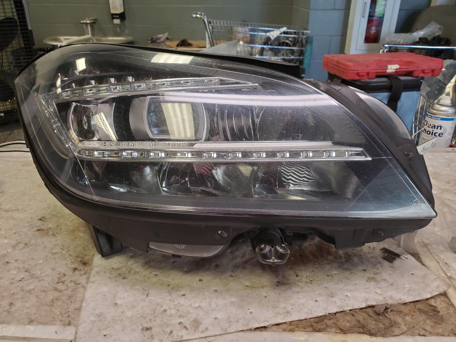 Headlight Assembly for Mercedes-Benz vehicles
