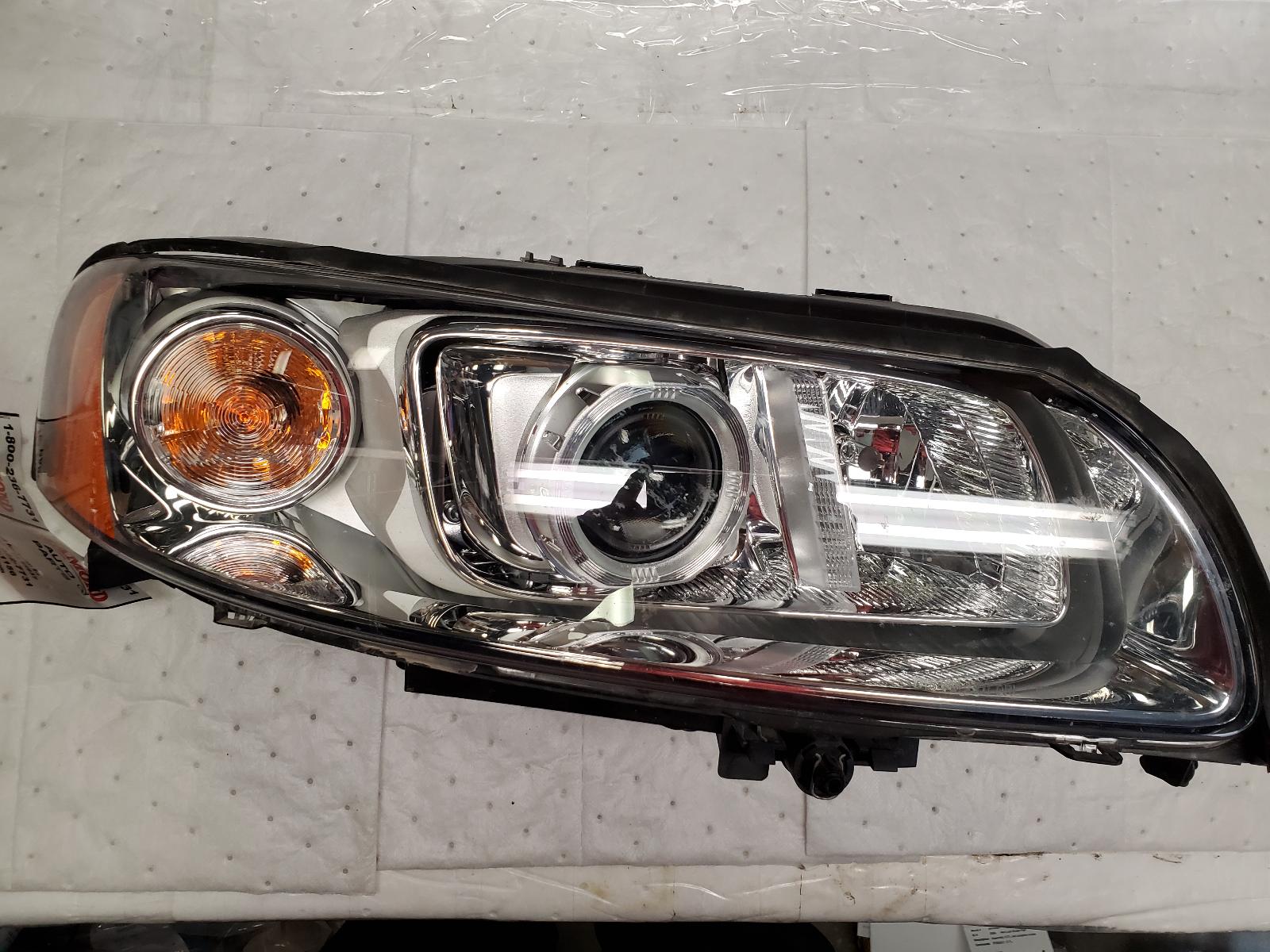 Headlight Assembly for Volvo vehicles