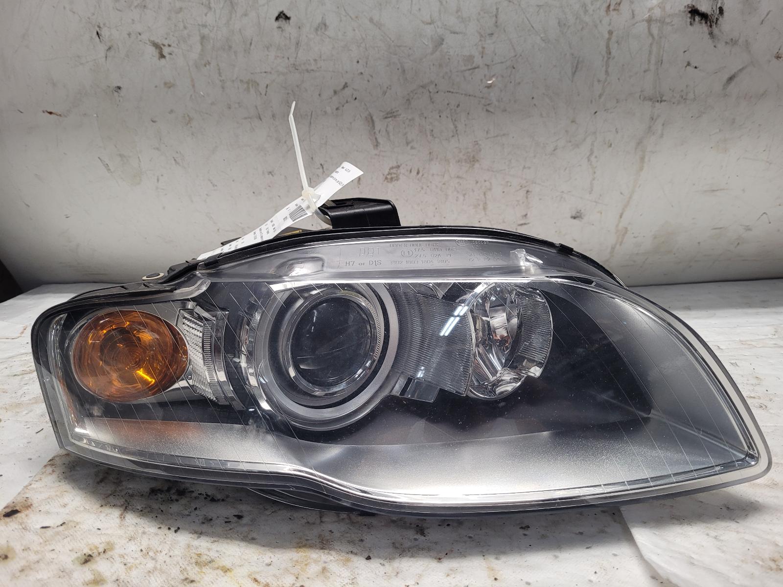 Headlight Assembly for Audi vehicles