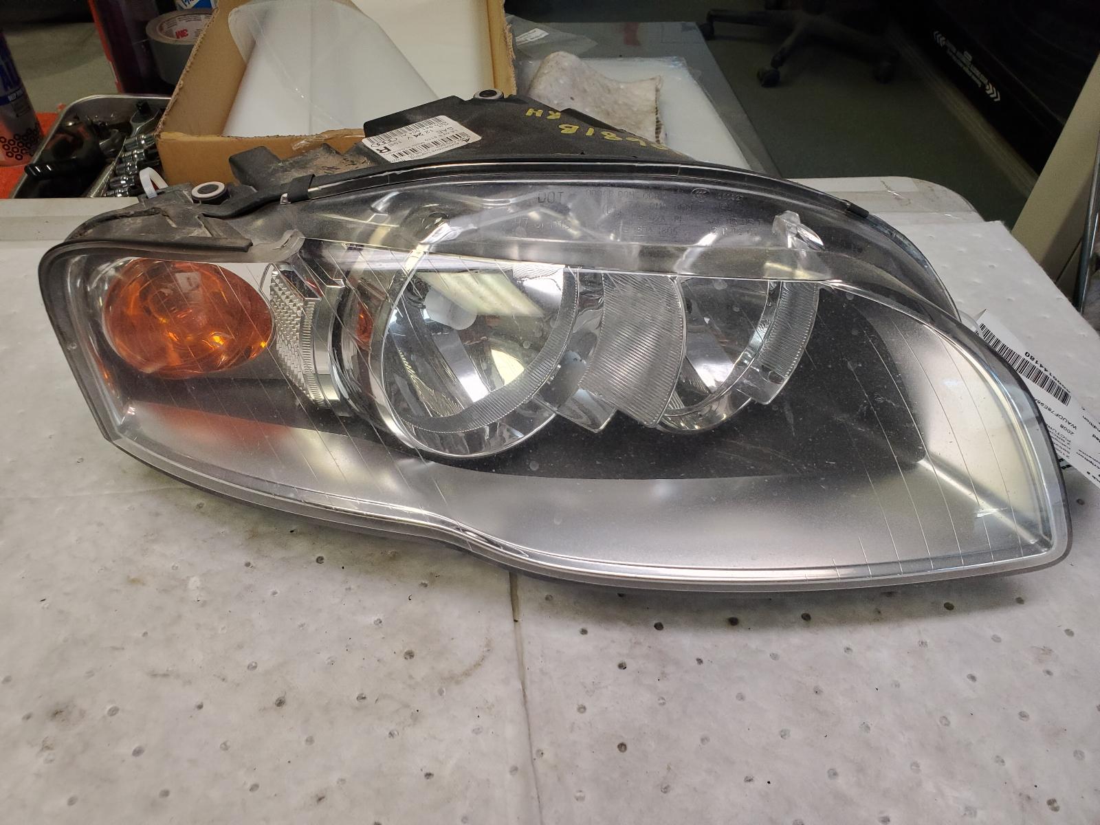Headlight Assembly for Audi vehicles
