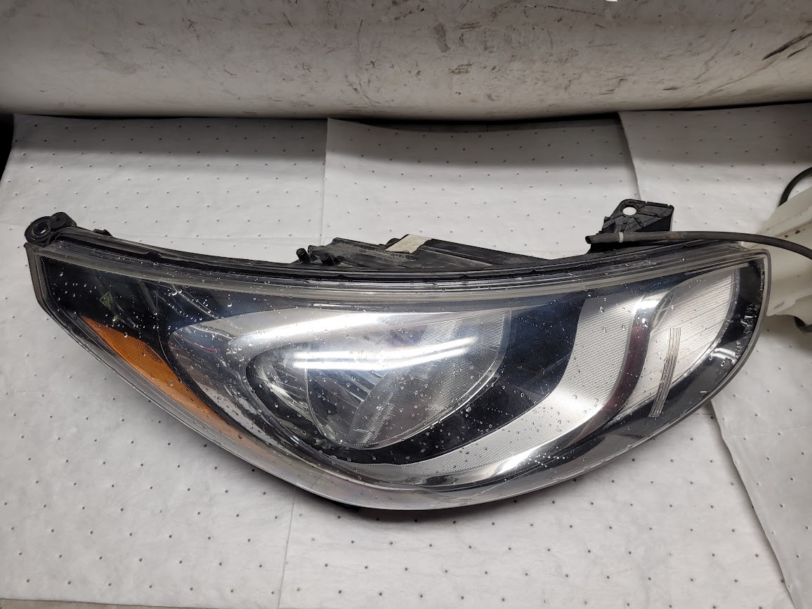 Headlight Assembly for Hyundai vehicles