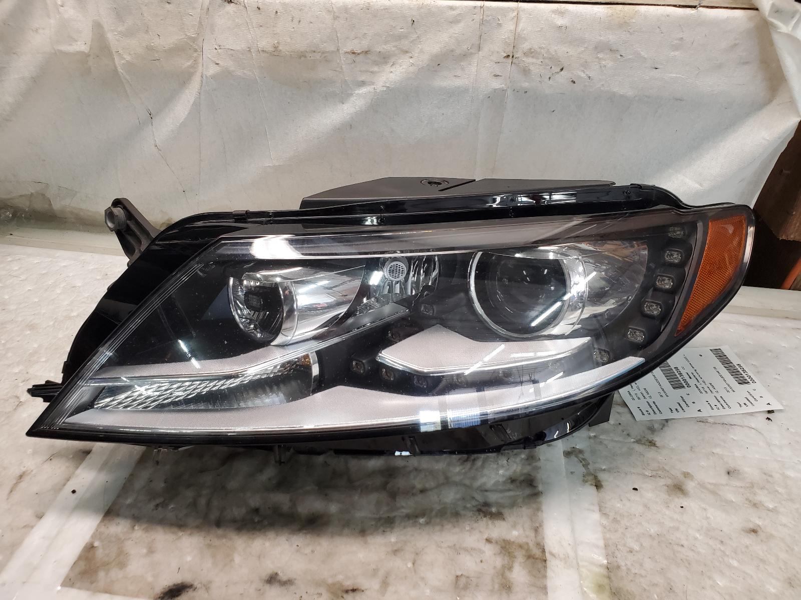 Headlight Assembly for Volkswagen vehicles