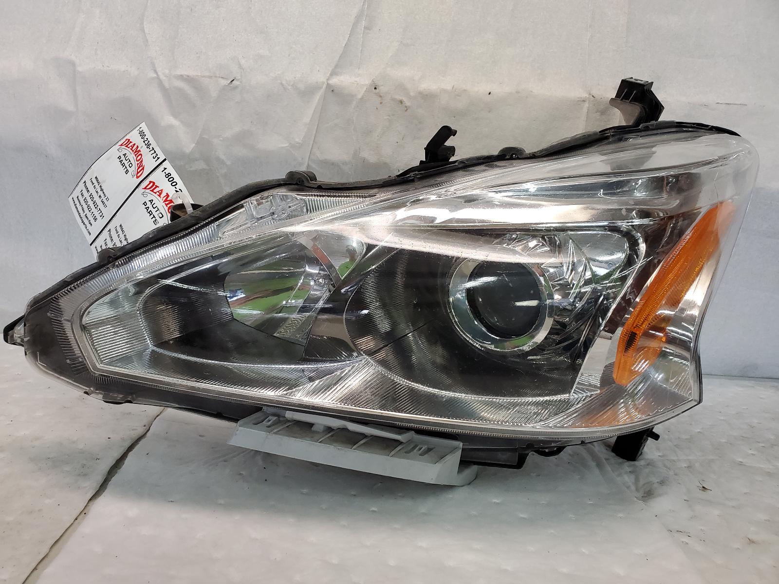 Headlight Assembly for Nissan vehicles