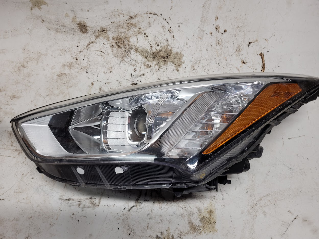 Headlight Assembly for Hyundai vehicles