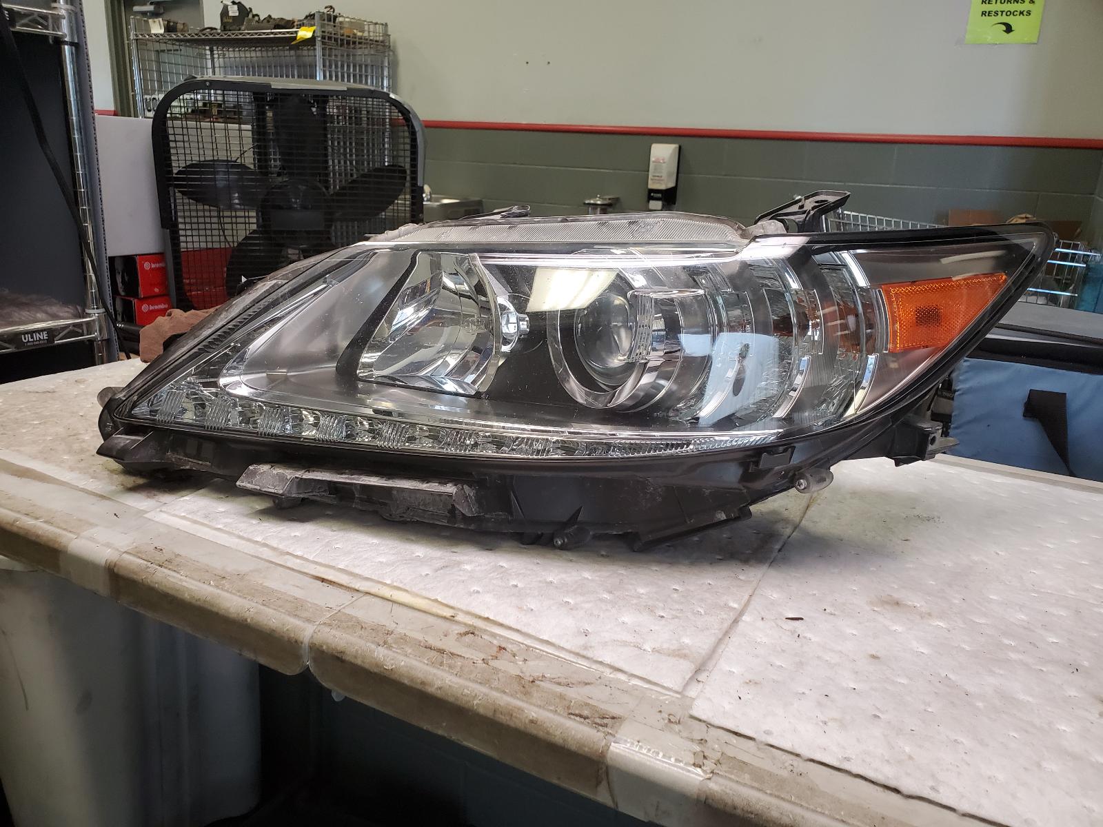 Headlight Assembly for Lexus vehicles