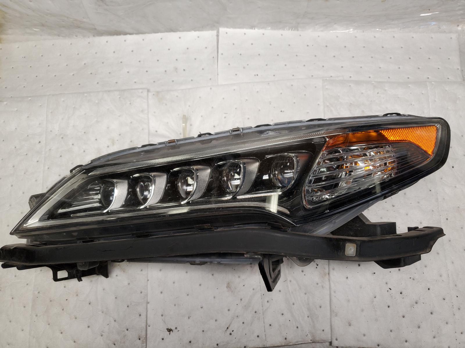 Headlight Assembly for Acura vehicles