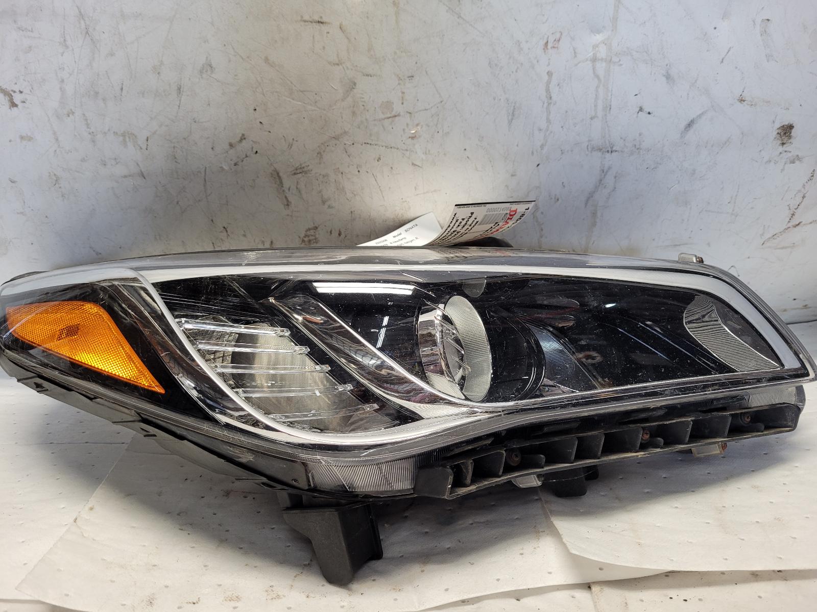 Headlight Assembly for Hyundai vehicles