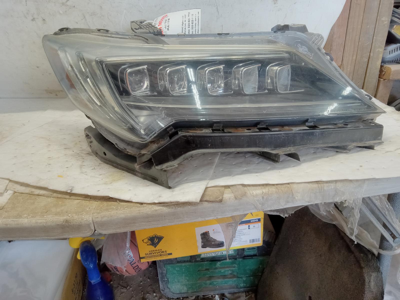 Headlight Assembly for Acura vehicles