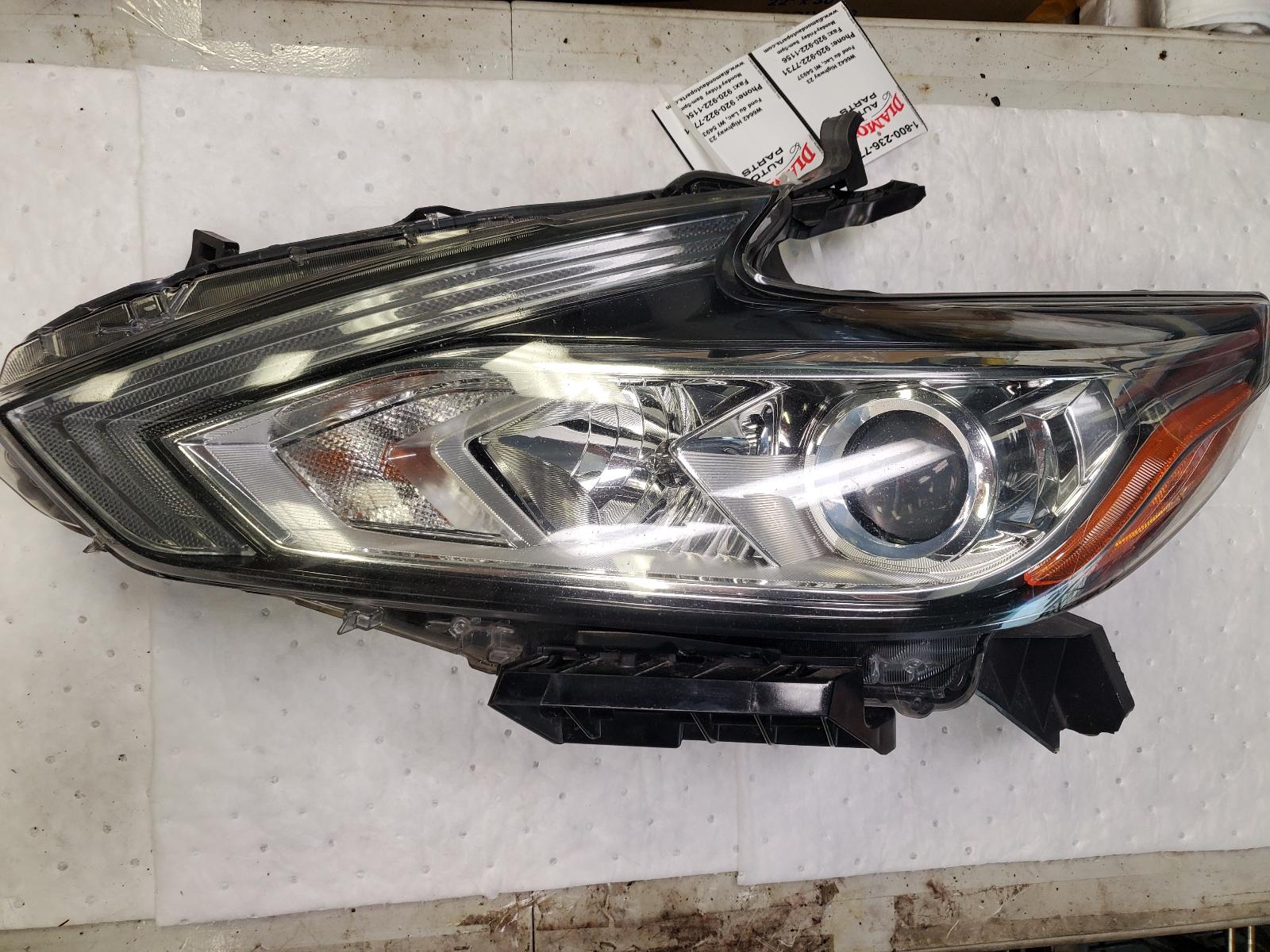 Headlight Assembly for Nissan vehicles