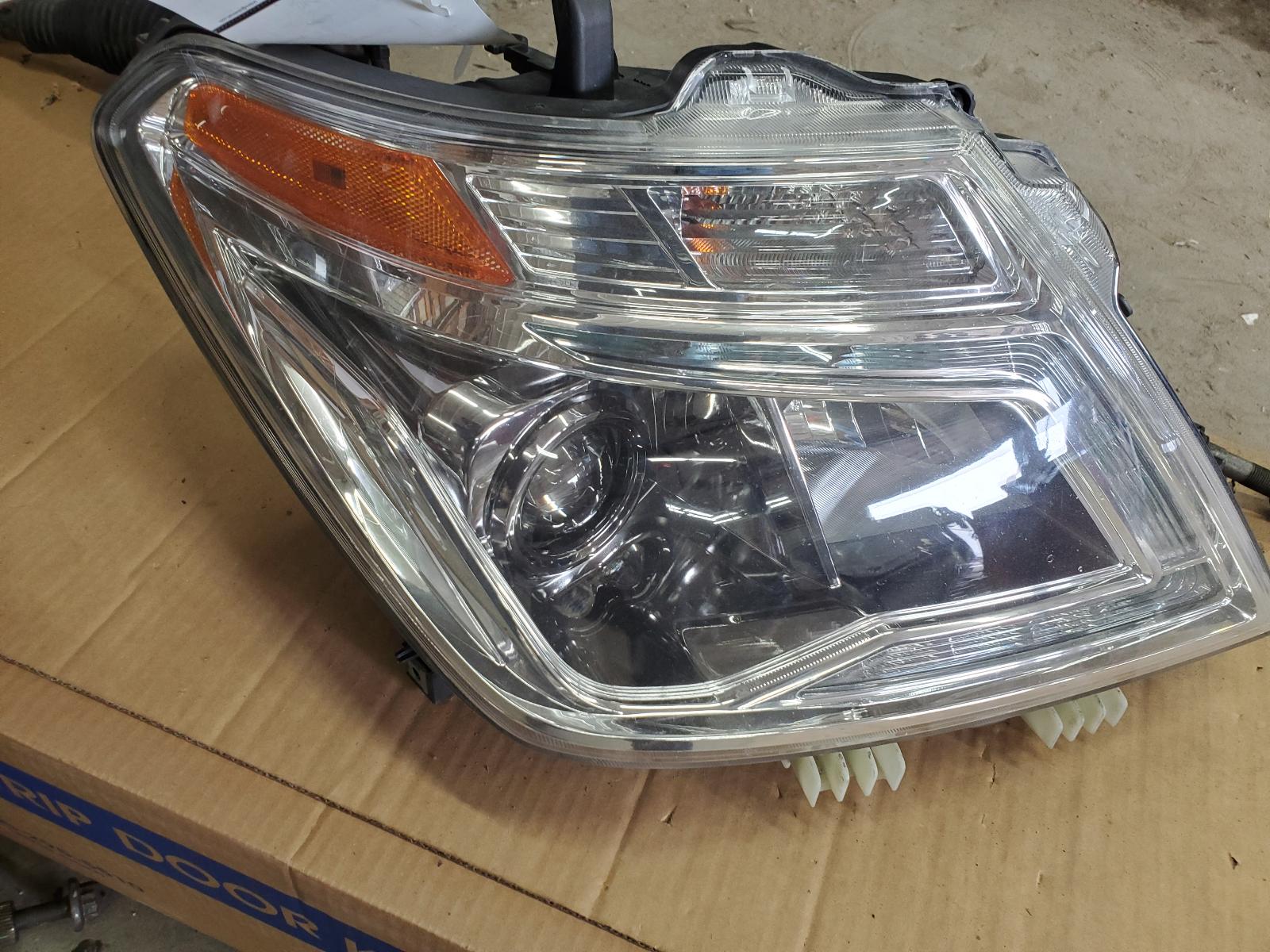 Headlight Assembly for Nissan vehicles