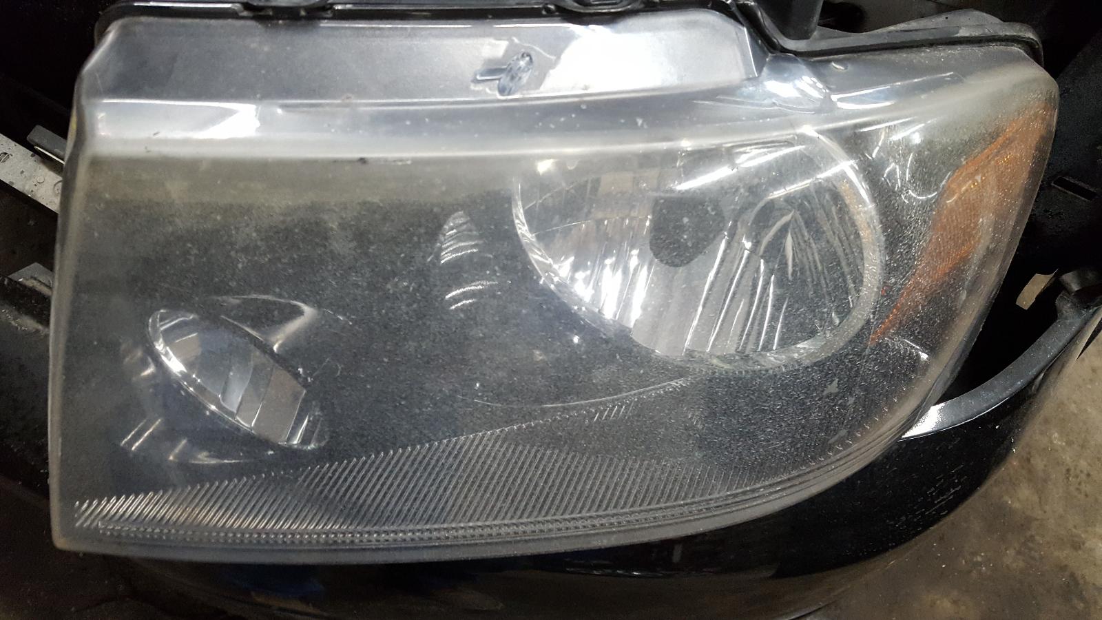 Headlight Assembly for Ford vehicles