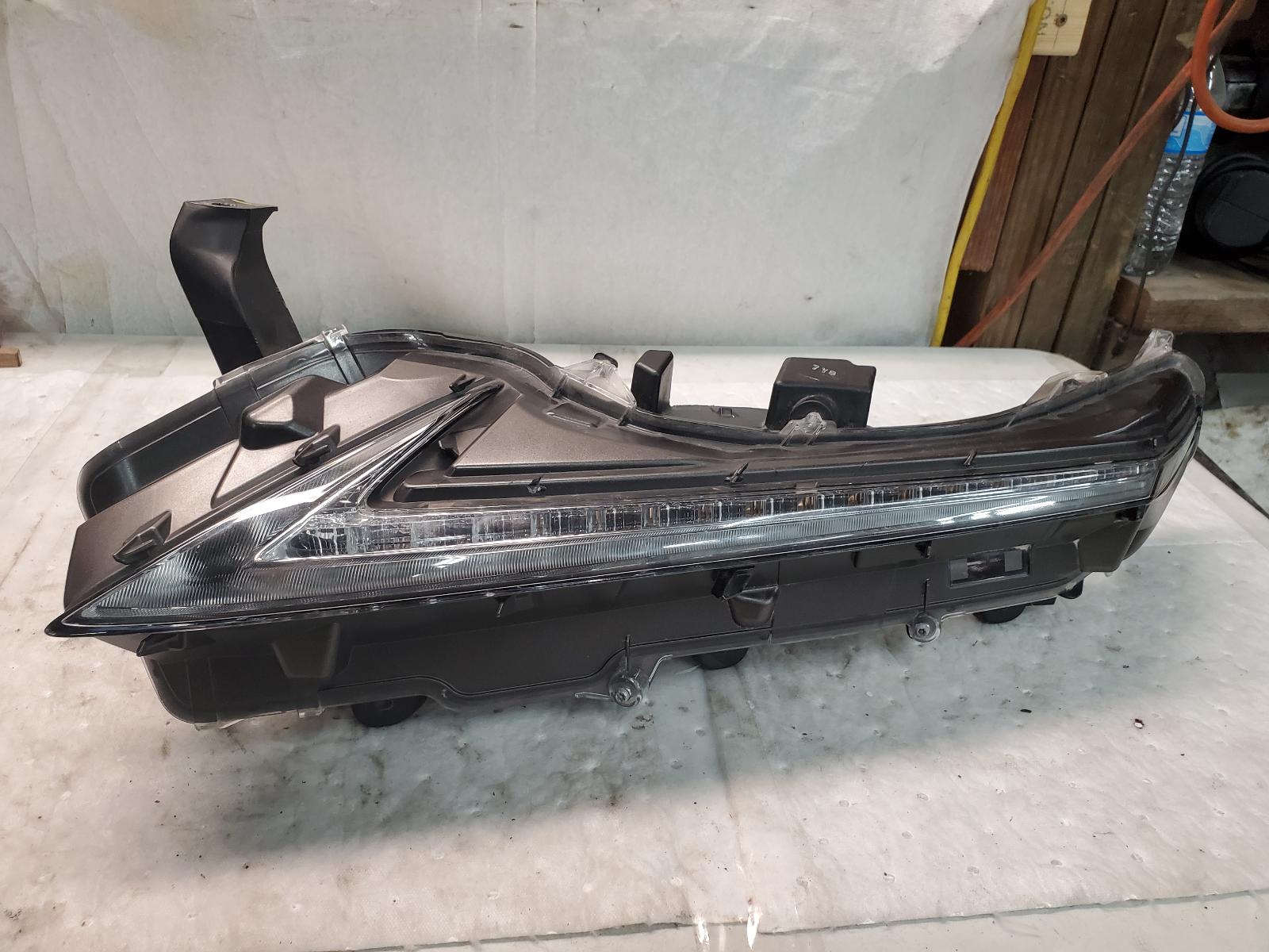 Front Lamp for Lexus vehicles