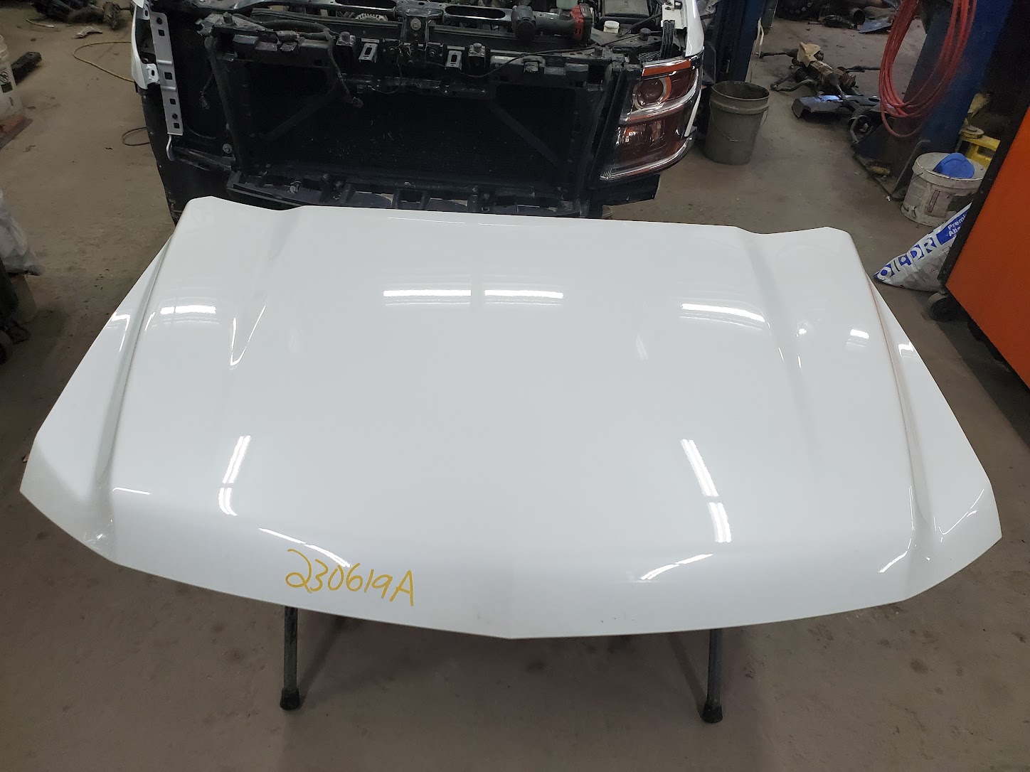 Hood for Chevrolet vehicles