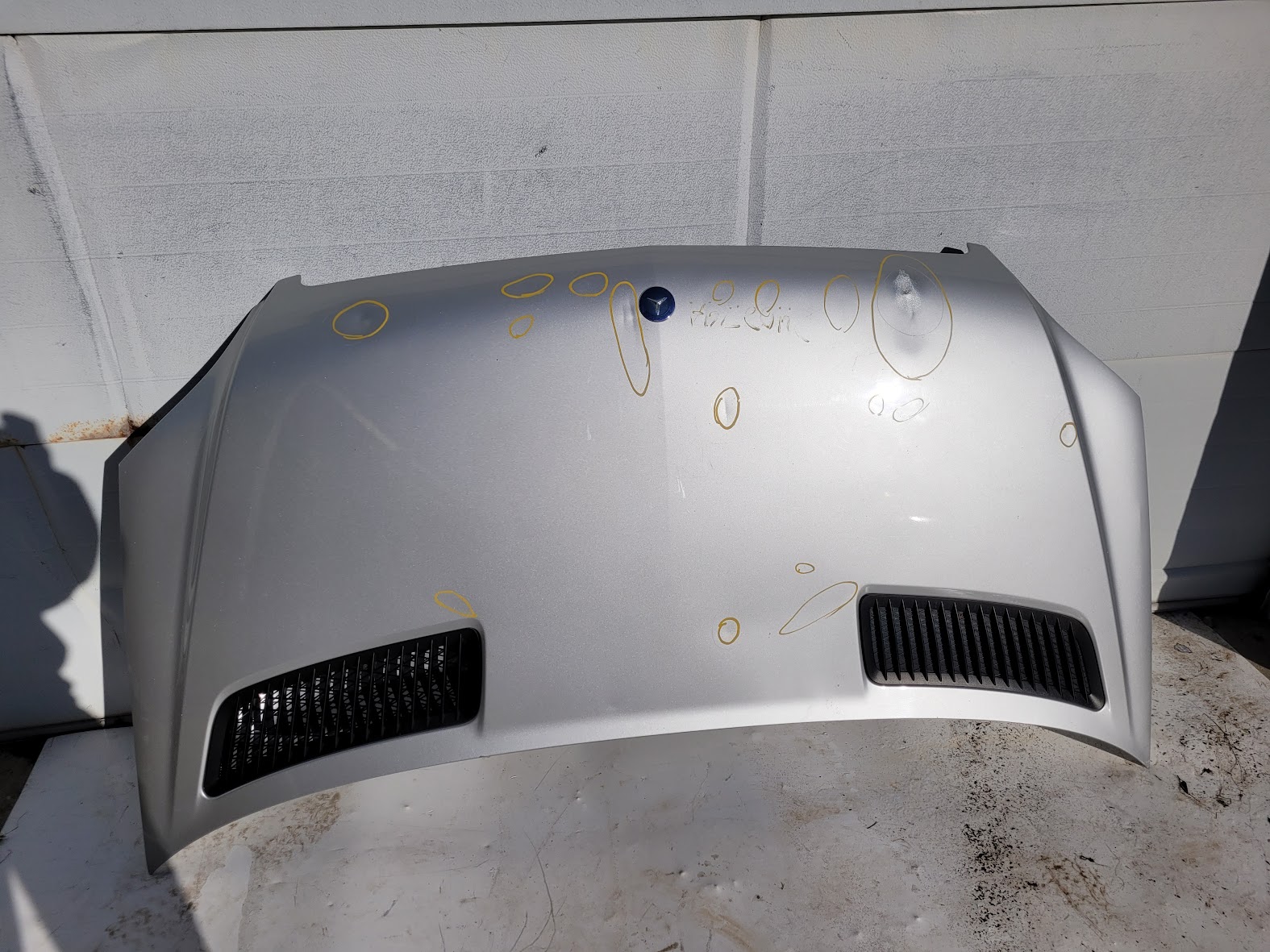 Hood for Mercedes-Benz vehicles