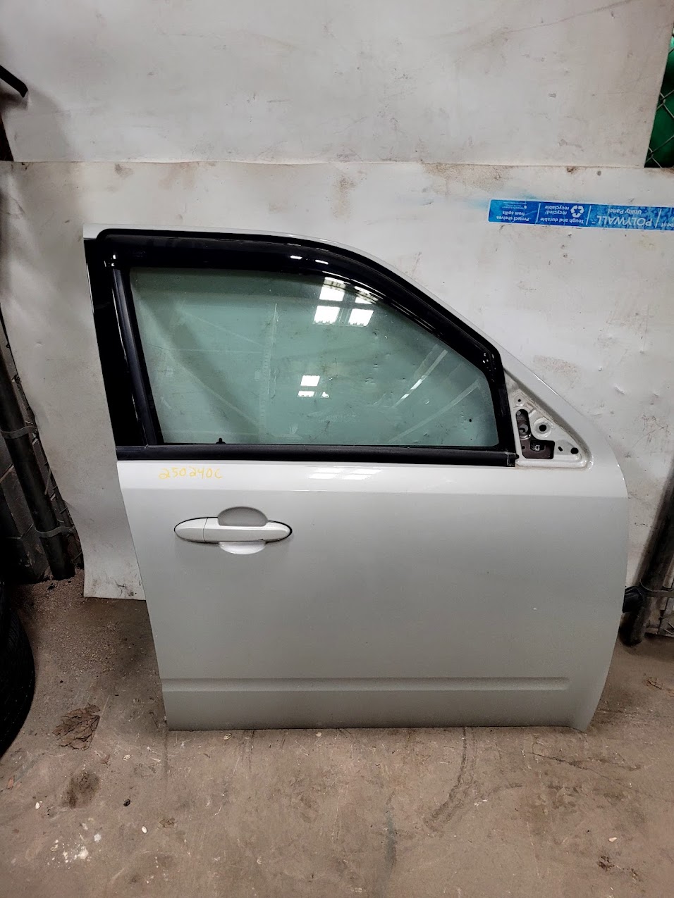 Front Door Assembly for Mercury and Ford vehicles