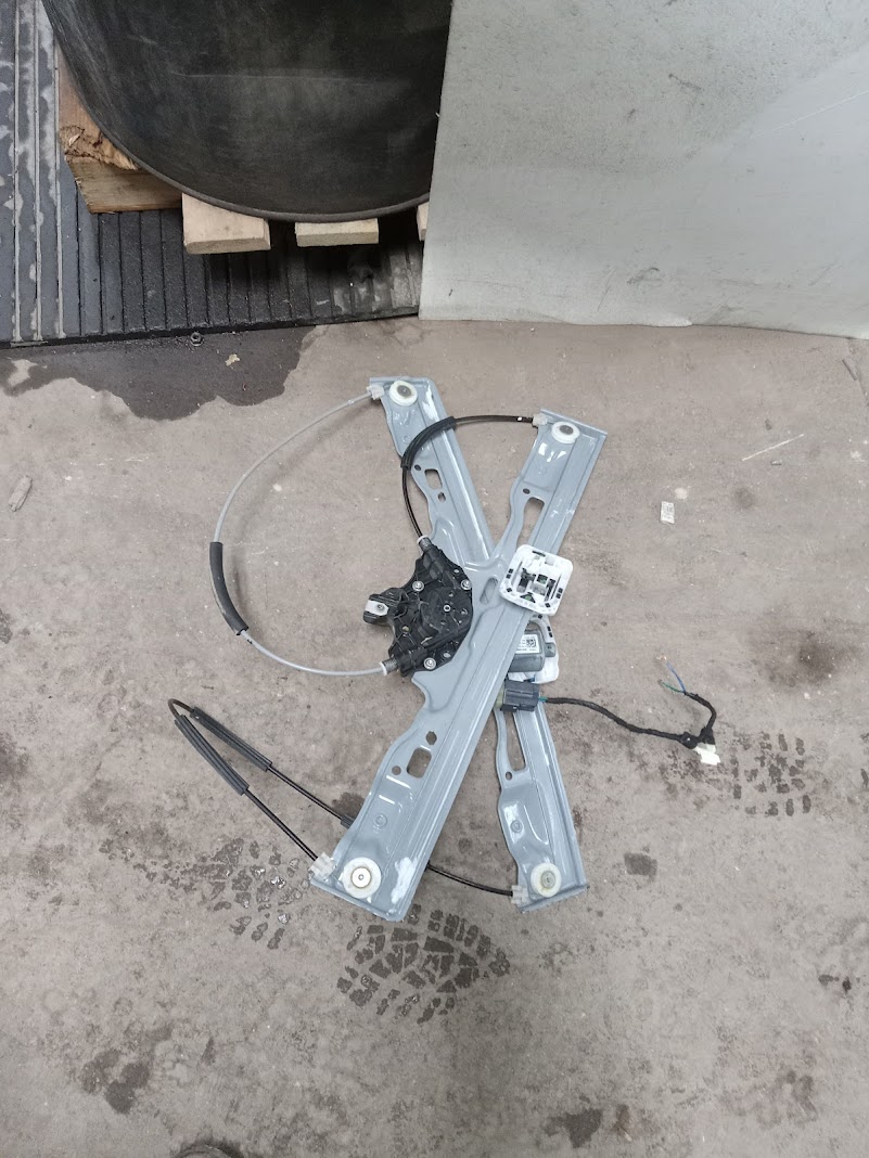Front Door Window Regulator for Ford vehicles
