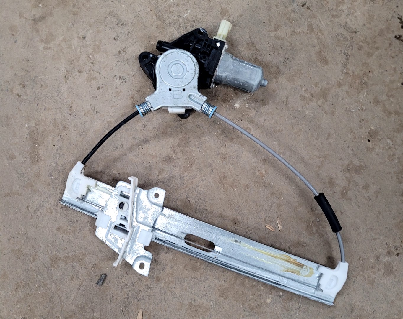 Front Door Window Regulator for Pontiac vehicles