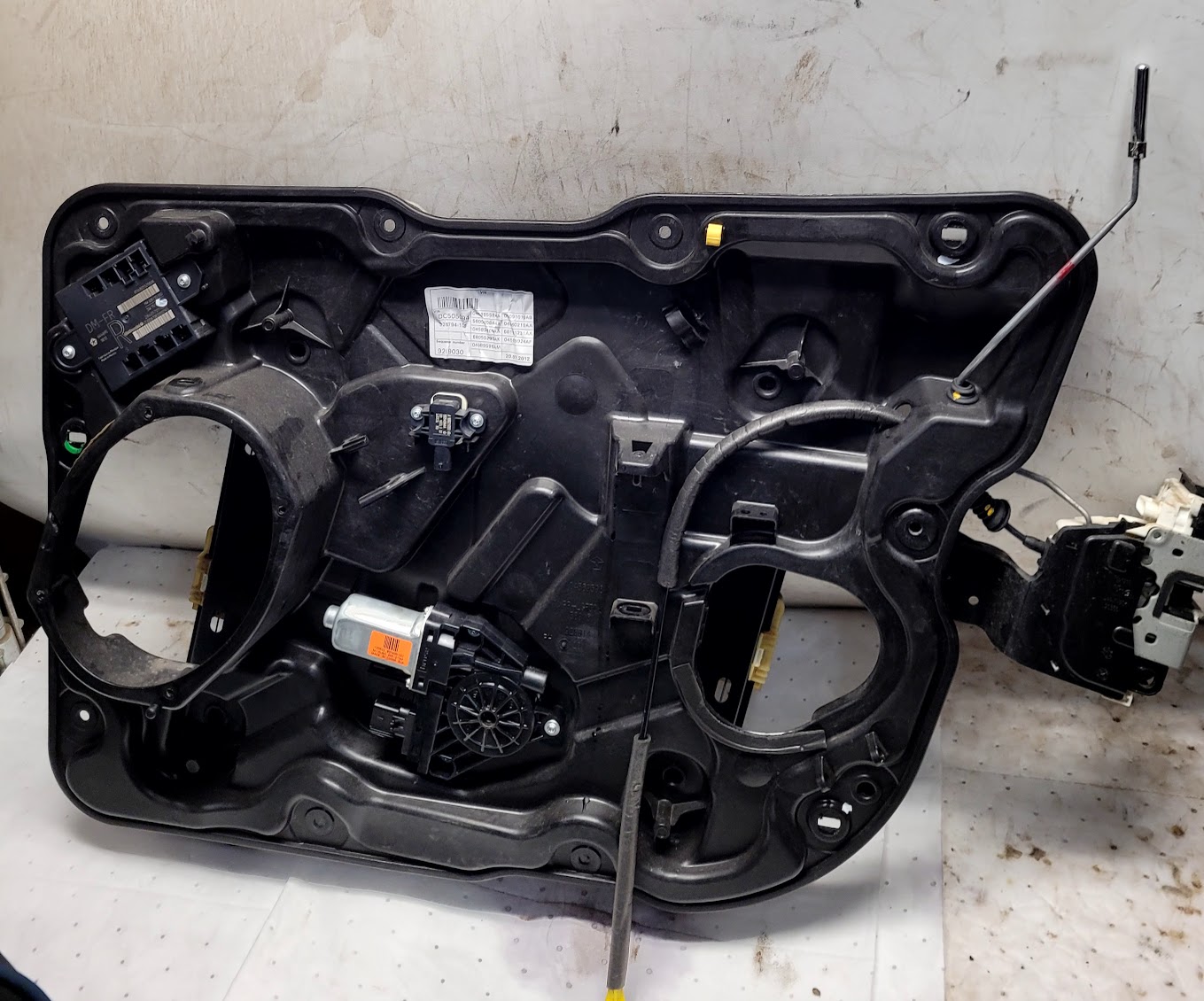 Front Door Window Regulator for Jeep and Dodge vehicles