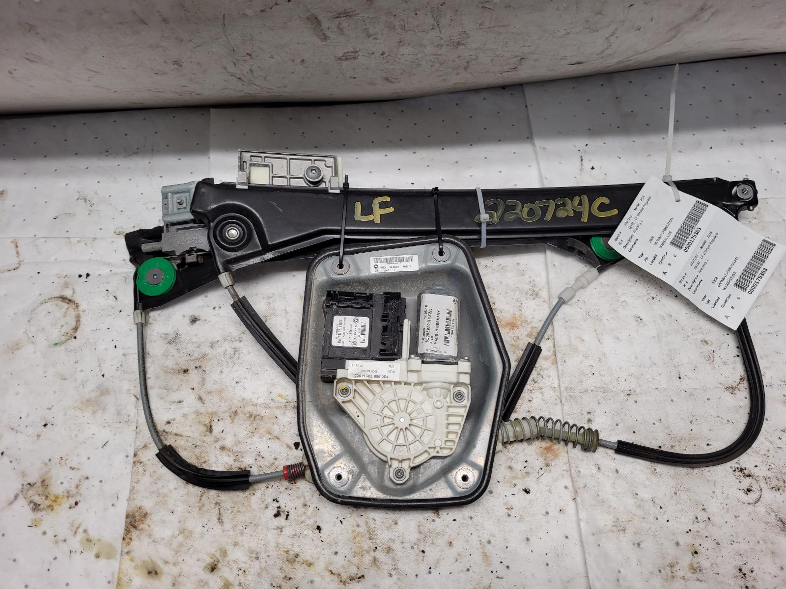 Front Door Window Regulator for Volkswagen vehicles