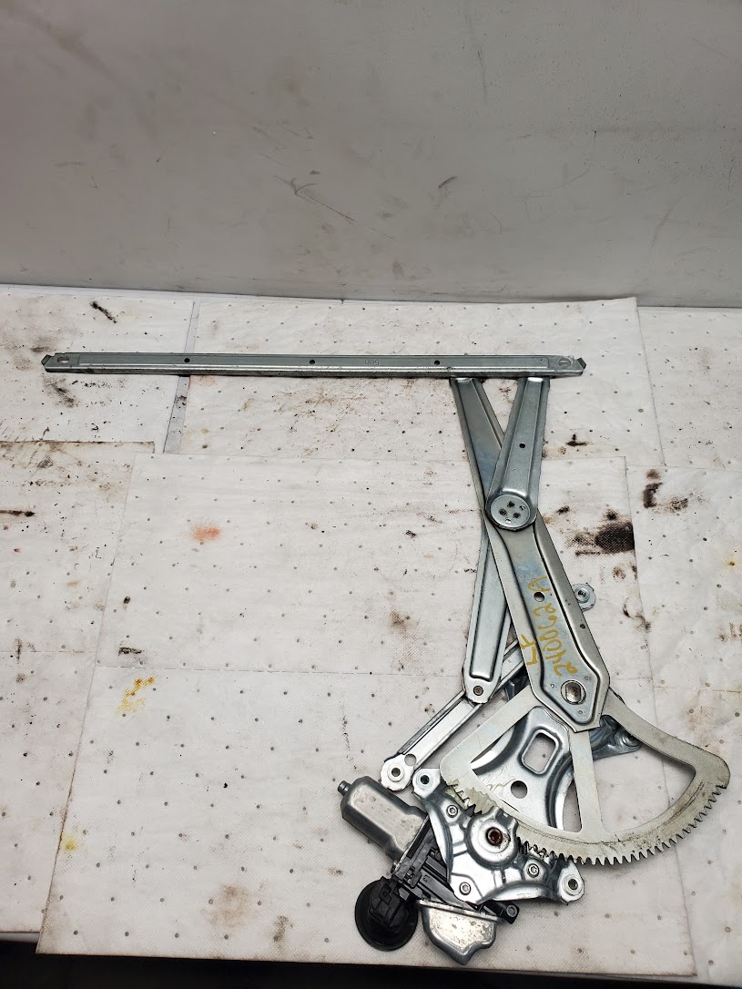 Front Door Window Regulator for Lexus and Toyota vehicles