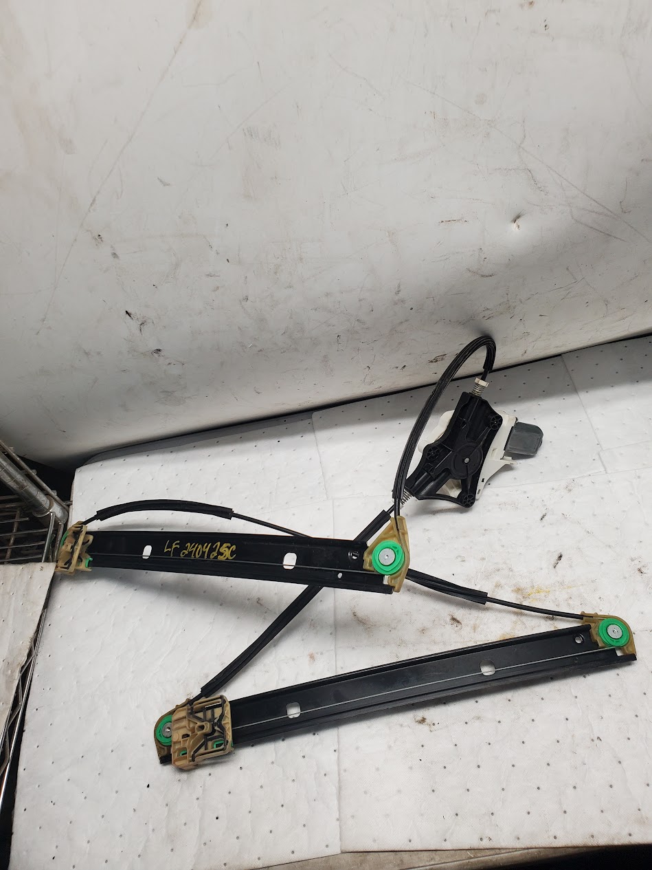 Front Door Window Regulator for Audi vehicles