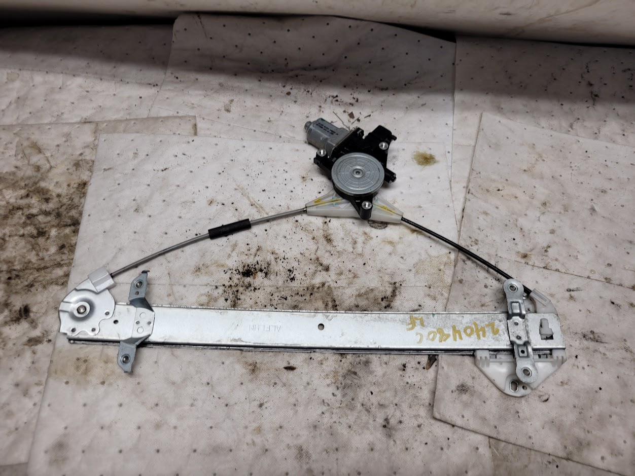 Front Door Window Regulator for Subaru vehicles