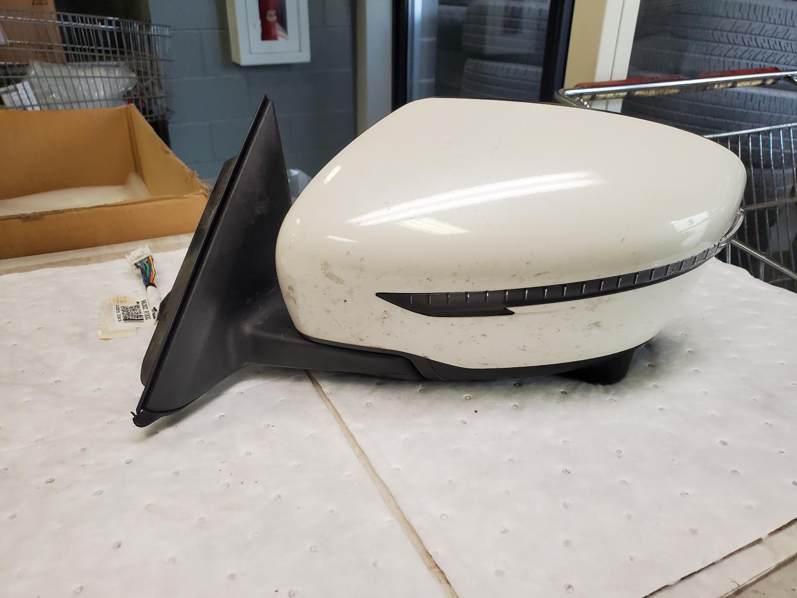 Side View Mirror for Nissan vehicles