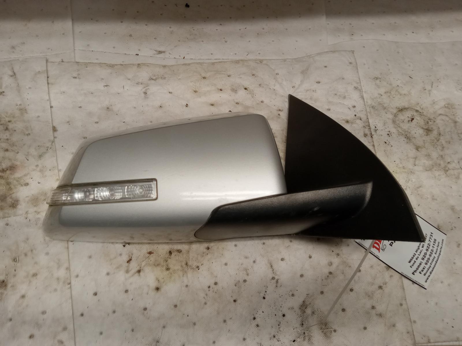 Side View Mirror for Saturn, Chevrolet and GMC vehicles