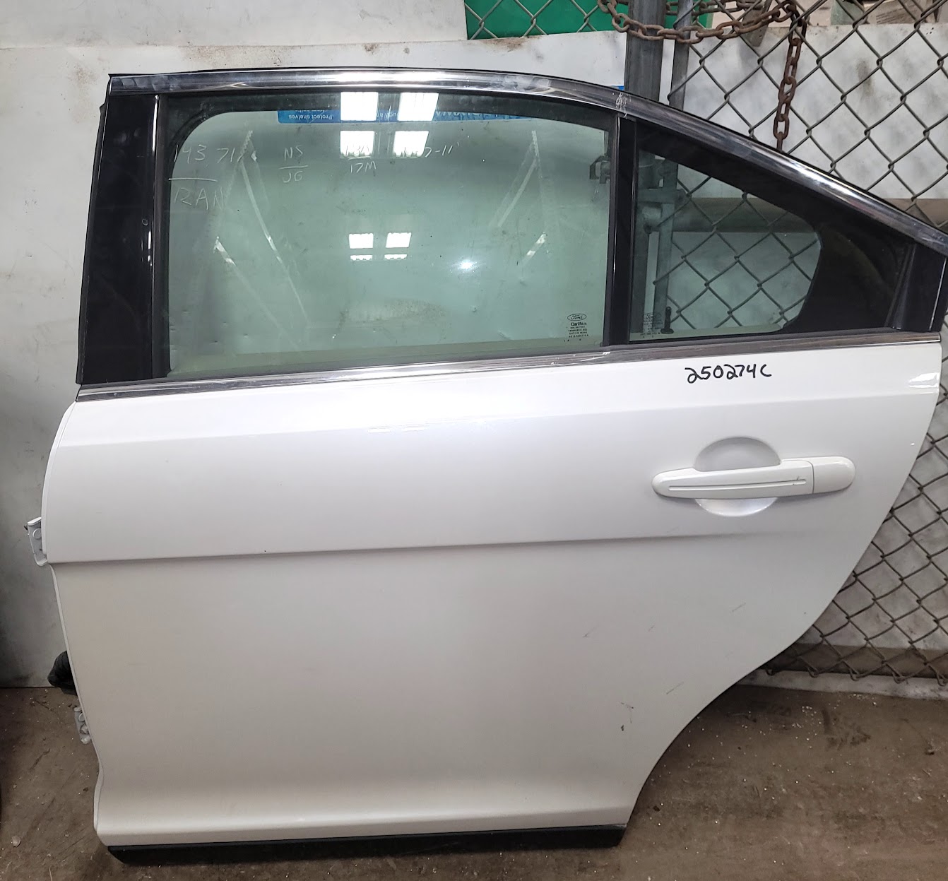 Rear Side Door Assembly for Ford vehicles