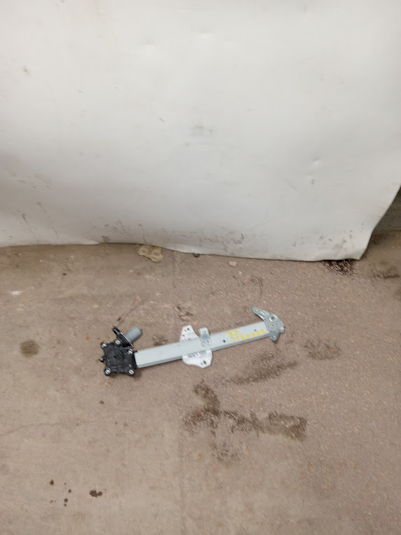Rear Door Window Regulator for Subaru vehicles