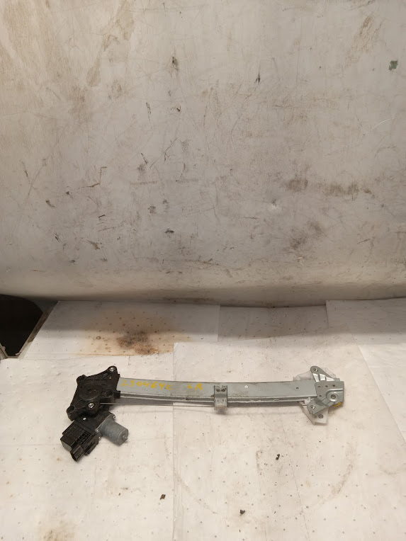Rear Door Window Regulator for Subaru vehicles