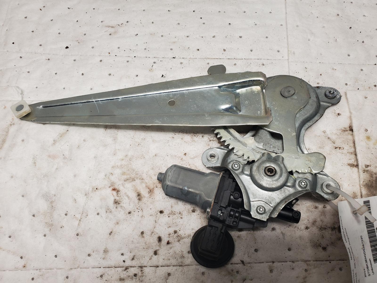 Rear Door Window Regulator for Scion and Toyota vehicles