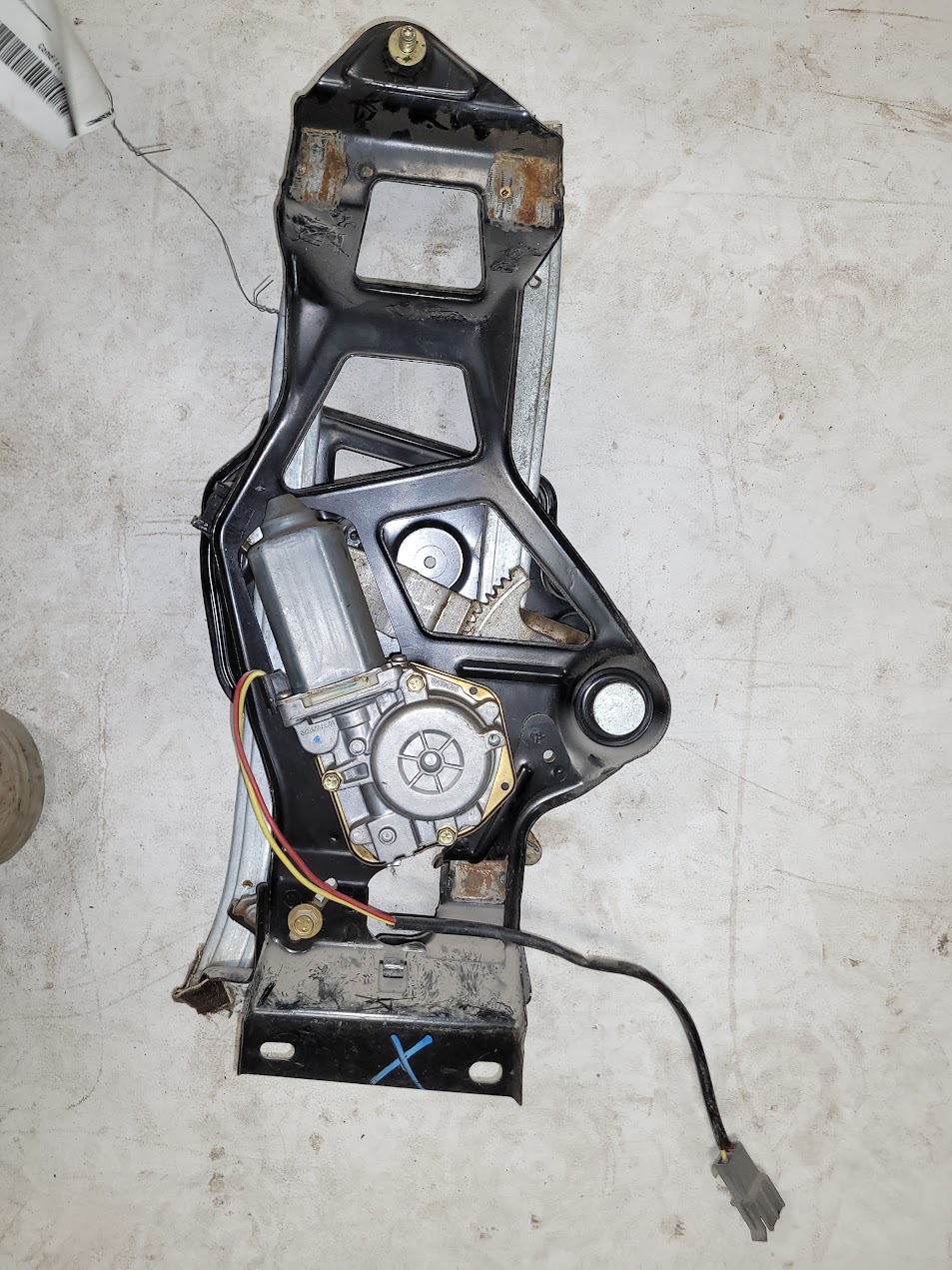 Rear Quarter Window Regulator for Ford vehicles