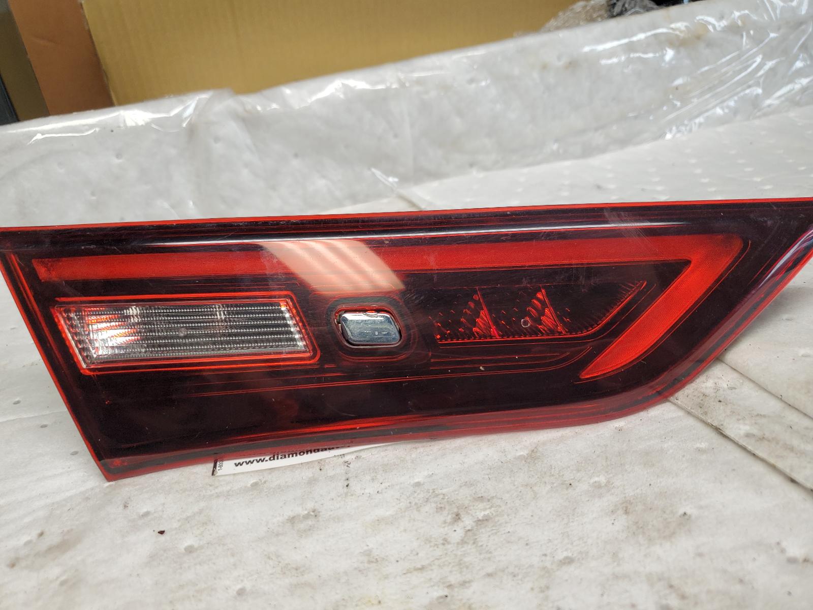 Taillight Assembly for Infiniti vehicles