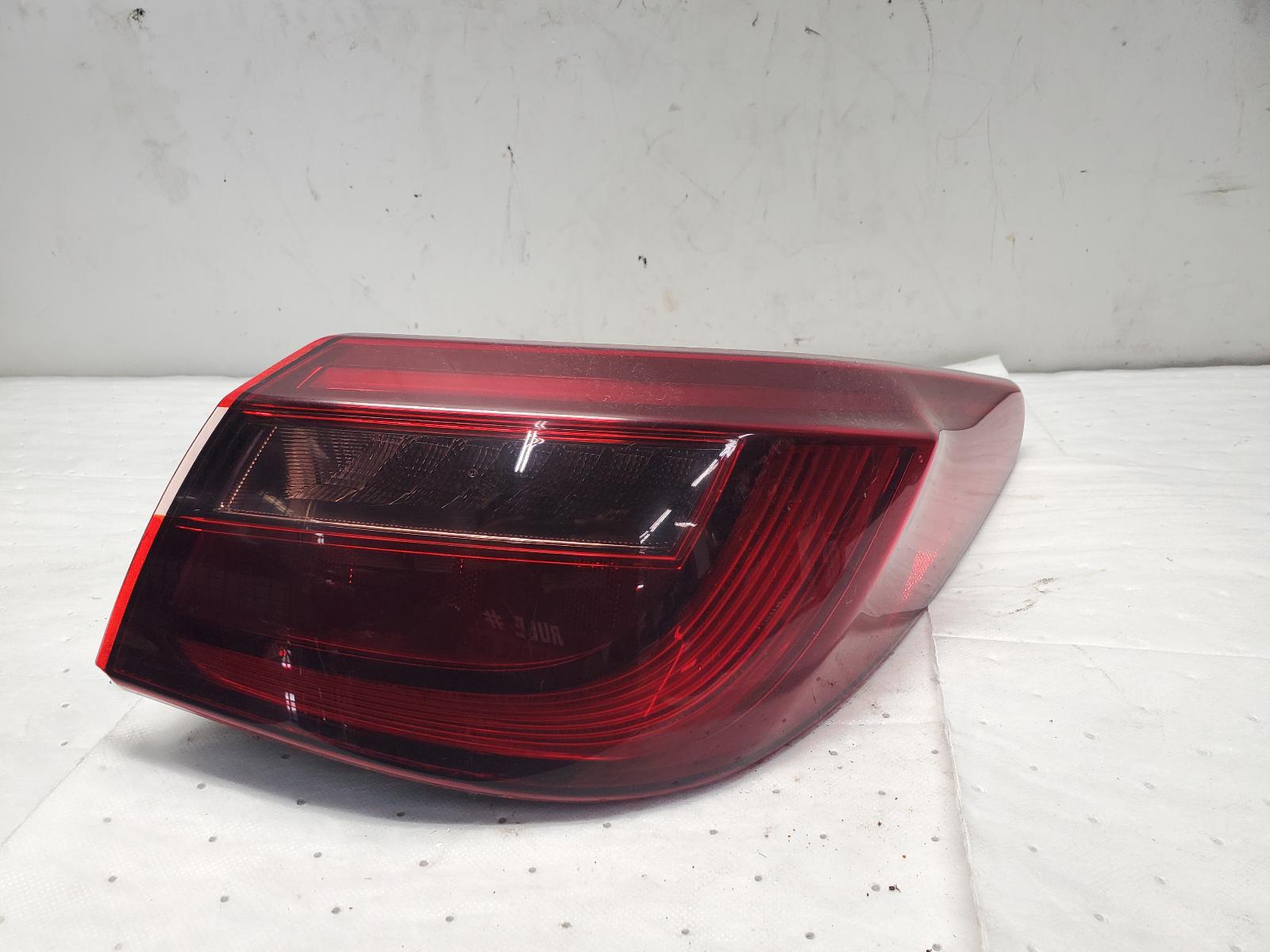 Taillight Assembly for Infiniti vehicles