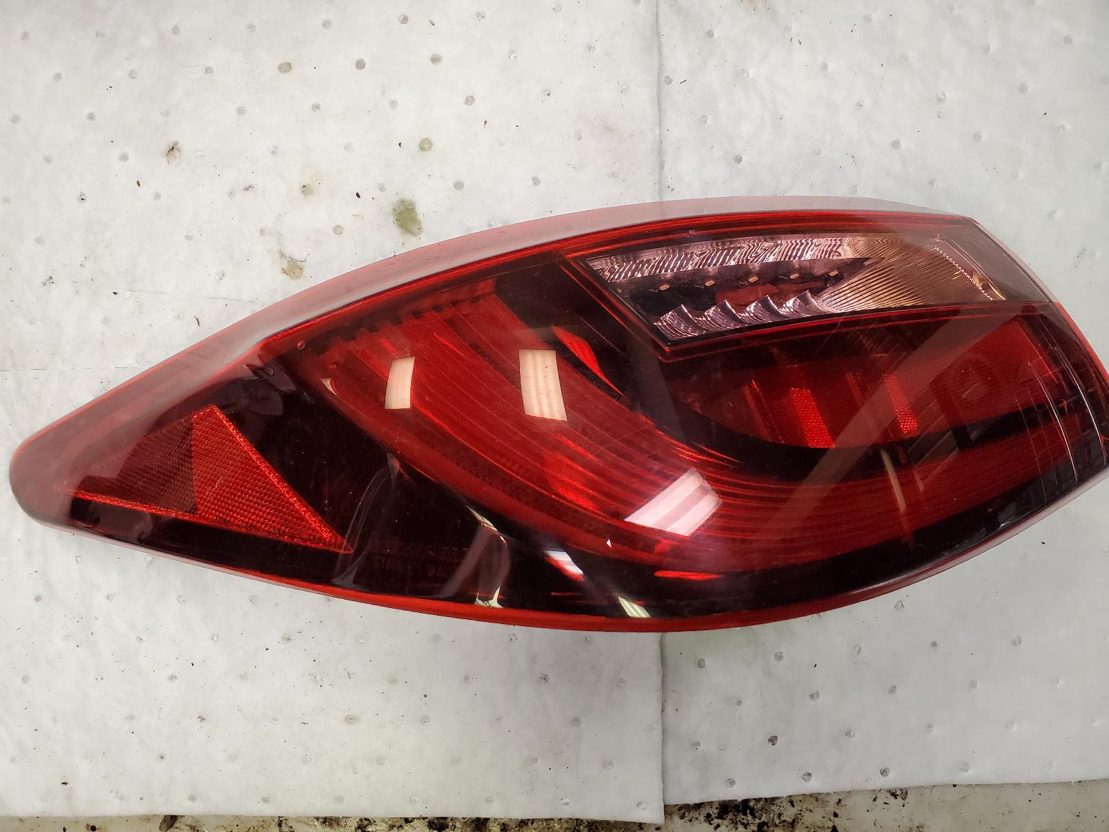 Taillight Assembly for Infiniti vehicles